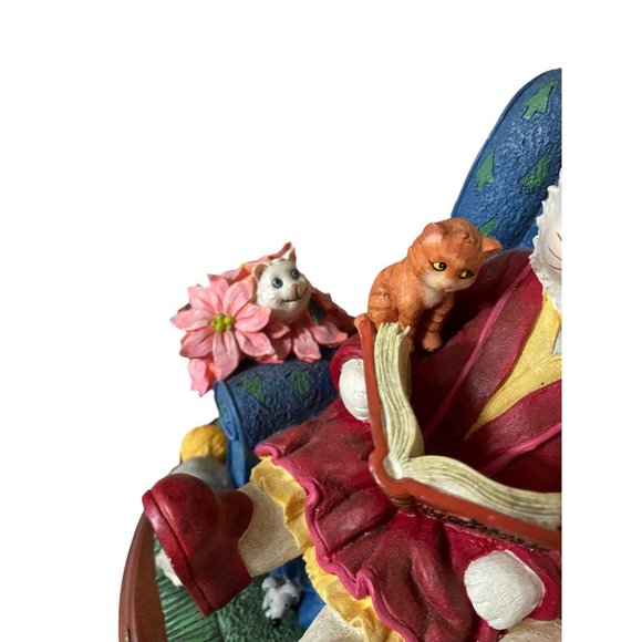 Cat reading to kittens Christmas - Picture 6 of 6